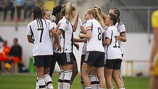 Grund zum Jubel: Die U 19-Frauen gewinnen das Auftaktspiel gegen Rumänien 2:0 © Getty Images for DFB