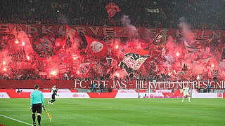Pyrotechnik und Fanporteste: Geldstrafen für den 1. FC Köln © Imago