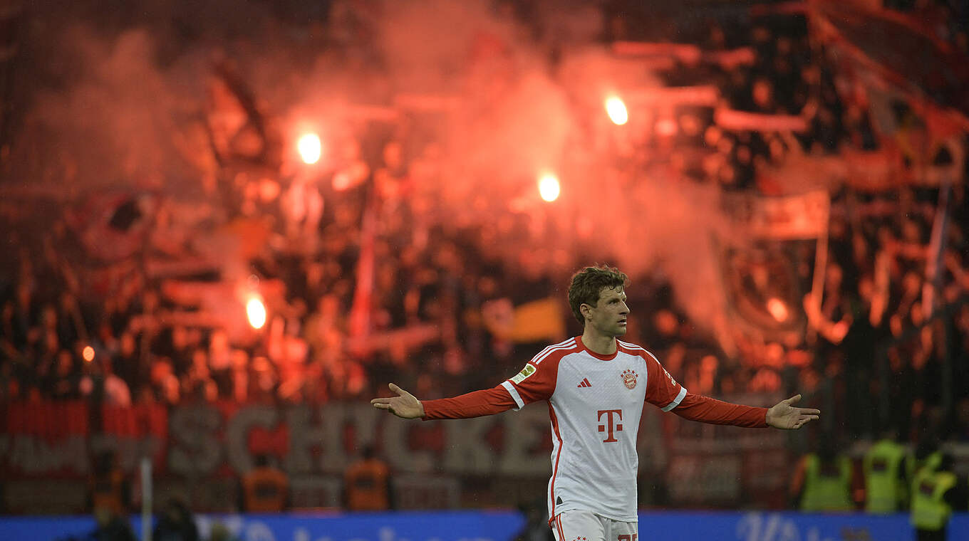 Fanproteste und Pyrotechnik in Leverkusen: Geldstrafe für den FC Bayern München © Getty Images