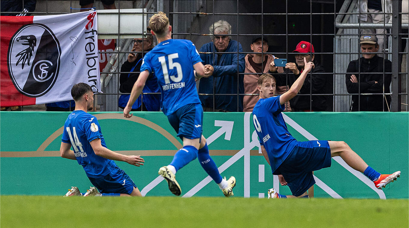 Max Moerstedt (r.): "Es ist mein erster Titel im DFB-Pokal und ich bin überglücklich" © Getty Images