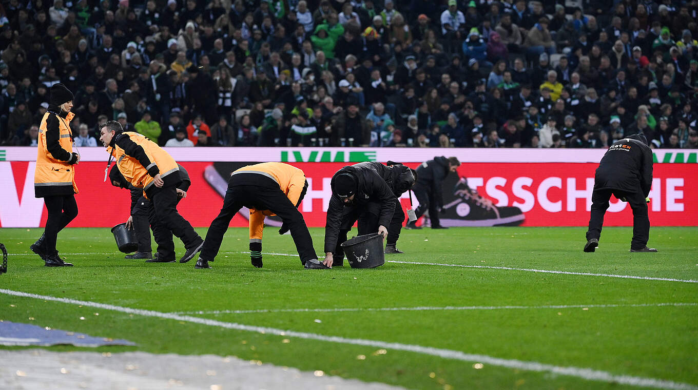 Unsportliches Verhalten der Anhänger: Geldstrafen für Borussia Mönchengladbach © Imago