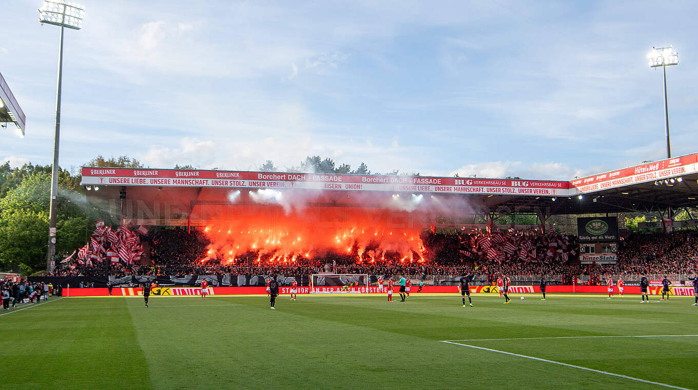 Pyro beim Heimspiel gegen den FC Bayern: Geldstrafe für Union Berlin © imago