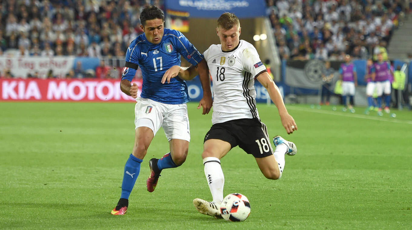 Beim EM-Drama 2016 gegen Italien gehört Kroos zu den Hauptdarstellern. Im Elfmeterschießen trifft er sicher © imago/Sven Simon