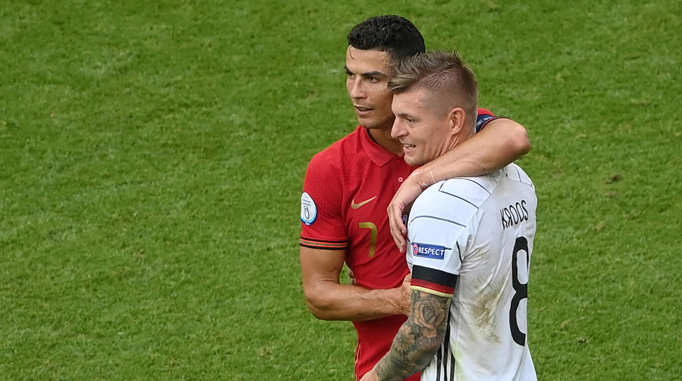 Gute Freunde kann niemand trennen: Cristiano Ronaldo und Toni Kroos bei der EURO vor drei Jahren © Getty Images/Matthias Hangst