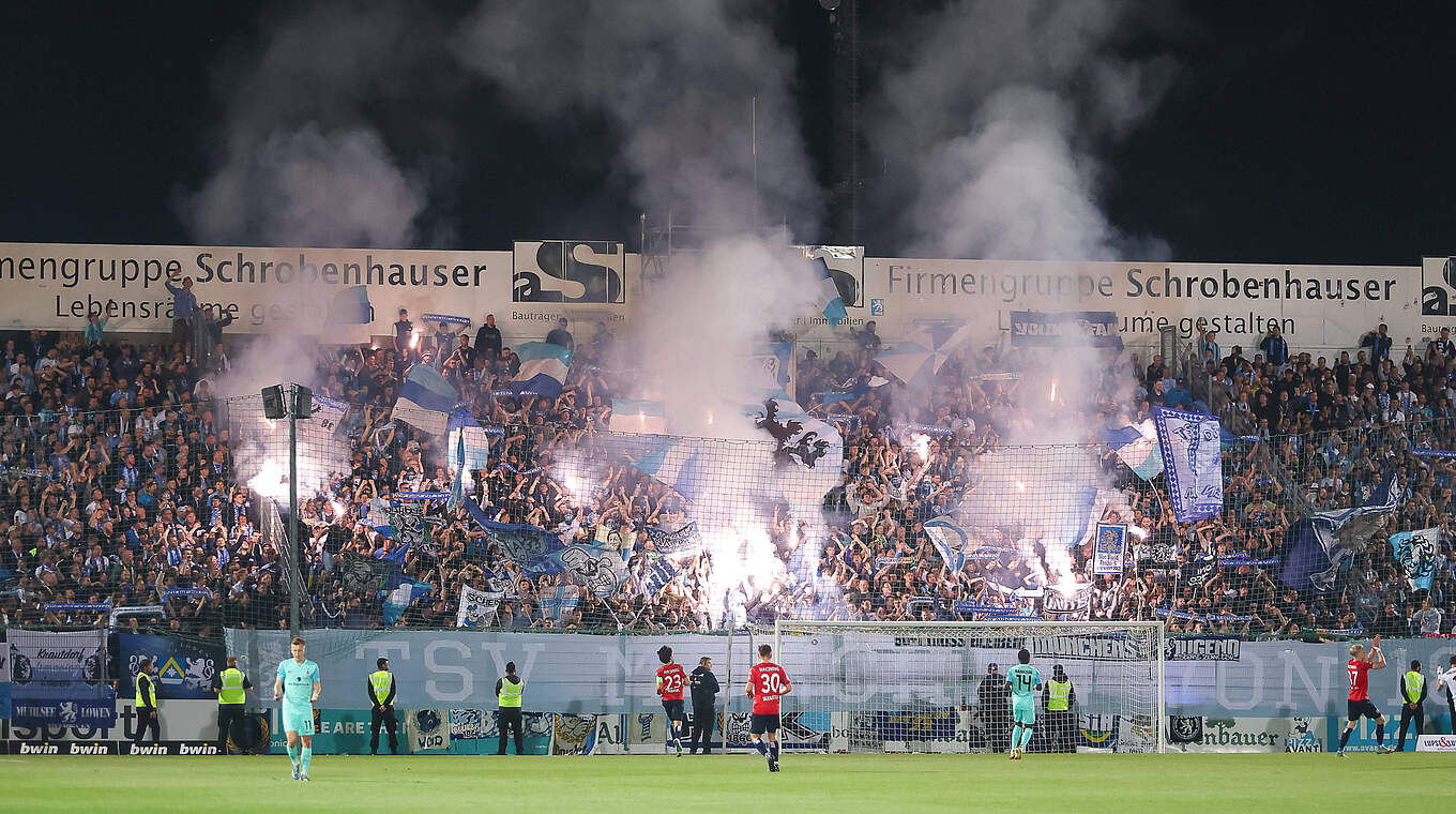 Drei Fälle unsportlichen Verhaltens der Anhänger: Geldstrafe für 1860 München  © Imago