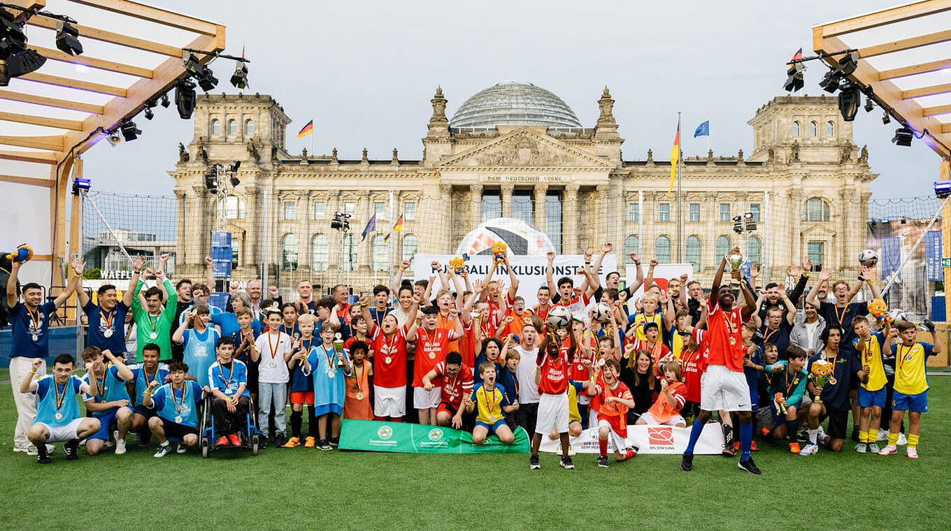 Turnier für junge Menschen mit und ohne Behinderung: der FußballFREUNDE-Cup © Reinaldo Coddou H./Getty Images
