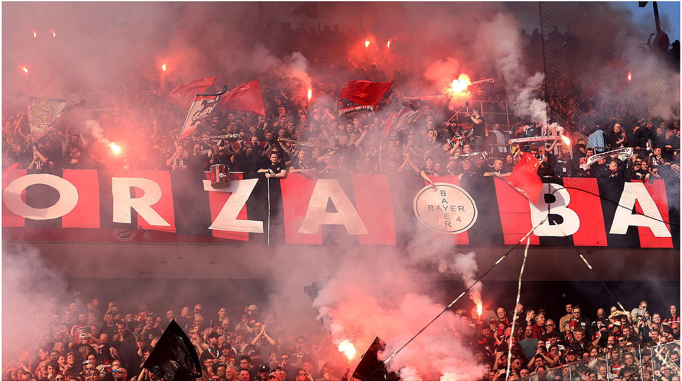 Pyrotechnik im Derby in Köln: Geldstrafe für Leverkusen © Getty Images