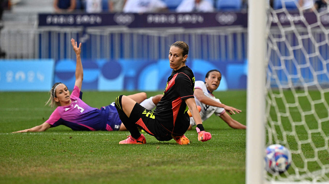 Im Tor der Deutschen Frauen-Nationalmannschaft: Ann-Katrin Berger © Getty Images