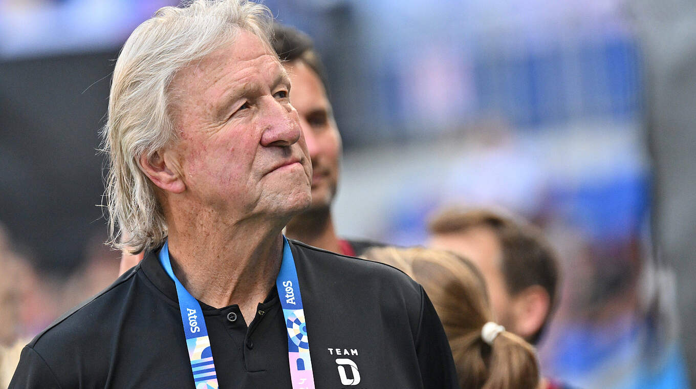 Hrubesch: "Mir ist wichtig, dass die Mädels eine Medaille bekommen" © Imago