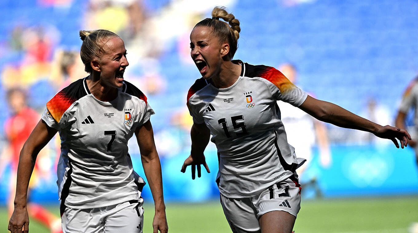 Lea Schüller (l.) und Giulia Gwinn (r.) © Getty Images