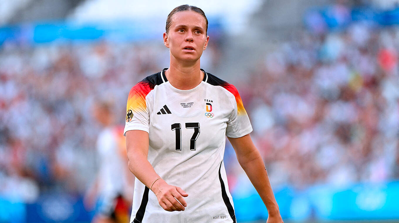 Klara Bühl: "Wir sind super glücklich, dass wir was zu feiern haben" © Getty Images