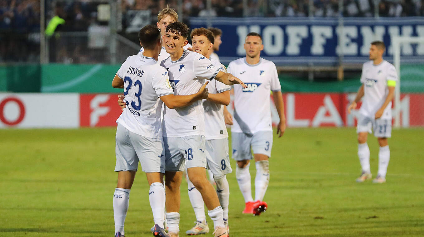 Setzte sich im Elfmeterschießen durch: die TSG Hoffenheim © Imago Images