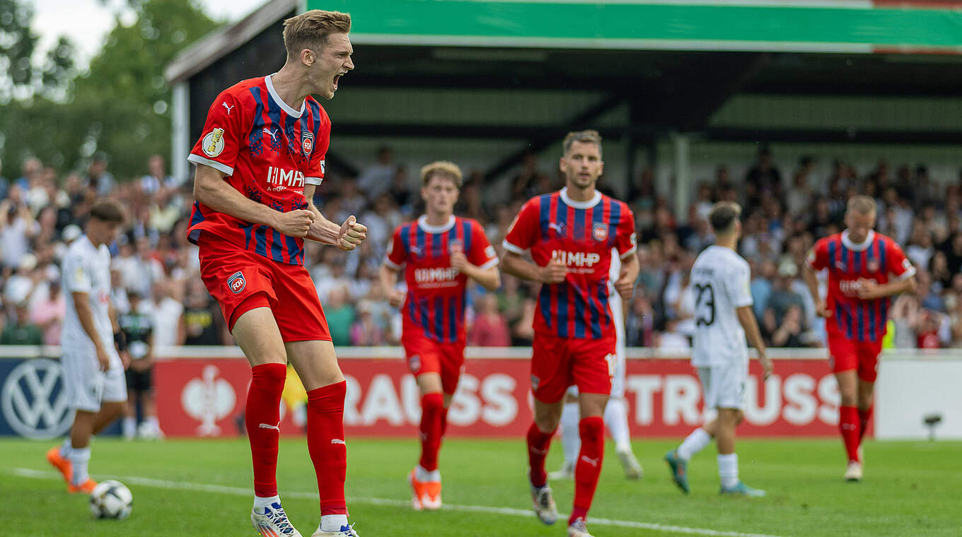 Klarer Sieg in Villingen: Der 1. FC Heidenheim ist weiter © Imago