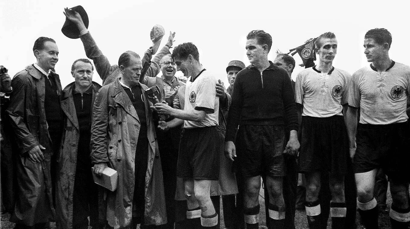 Im Regen von Bern: Die Weltmeister von 1954 © Imago Images