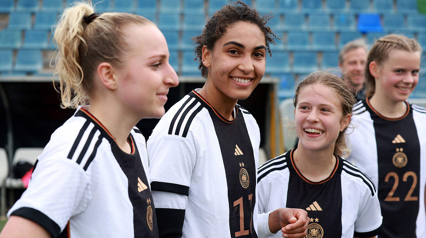 Für die U 23 spielberechtigt: Vanessa Diehm, Cora Zicai, Nia Szenk, Miriam Hils (v.l.) © Getty Images