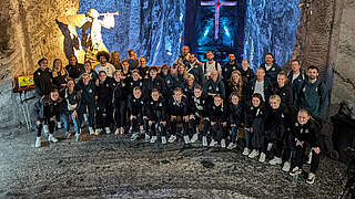 Eins der sieben Weltwunder der Moderne: die U 20-Frauen in der Catedral de Sal © Anna Bloch/DFB