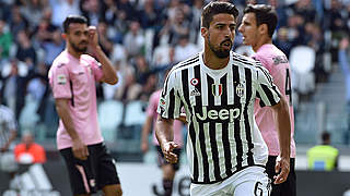 Zum 1:0 für Juve gegen Palermo erfolgreich: Sami Khedira (r.) © 2016 Getty Images