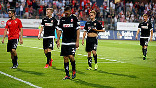 Trauer und Enttäuschung: Cottbus steigt in die Regionalliga ab © 2015 Getty Images