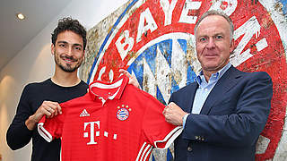 Bis 2021 beim FC Bayern: Weltmeister Mats Hummels (l.) © FC Bayern.de