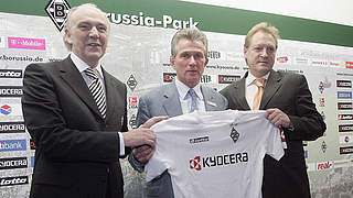 Aus dem Ruhestand zurückgeholt: Jupp Heynckes (M.) wird neuer Gladbach-Trainer © 2006 Getty Images