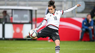 In fünf A-Länderspielen für Deutschland noch ungeschlagen: Lina Magull aus Freiburg © 2015 Getty Images