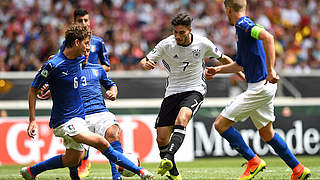 The Germany U19s couldn't beat the Italy goalkeeper © 2016 Getty Images