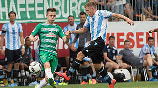 Niederlage im Trainingslager: Eggestein (l.) verliert mit Bremen gegen 1860 München © imago/Nordphoto