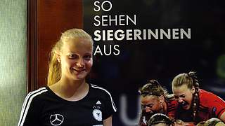 Über ihren Bruder Lukas ist die 17-jährige Lisa Klostermann zum Fußball gekommen.  © DFB