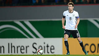 Leon Goretzka playing for the Germany U21 side against Austria  © 2015 Getty Images