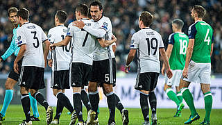 Die Mannschaft celebrate a third win in as many games in World Cup qualification. © GES/Marvin Ibo GŸngšr