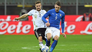 Der Favorit der Fans beim 0:0 in Mailand gegen Italien: Shkodran Mustafi (l.) von Arsenal © 2016 Getty Images