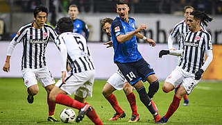 Kein Durchkommen für Hoffenheims Stürmer: Sandro Wagner (2.v.r.) © 2016 Getty Images