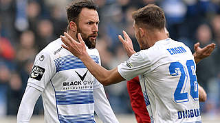 Jubel in Paderborn: Duisburgs Torschütze Ahmet Engin (r.) und Zlatko Janjic © 2016 Getty Images