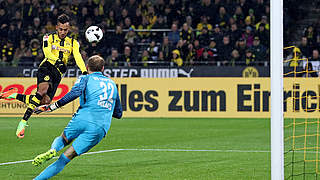 Aubameyang heads in to give Dortmund the winning goal © 2017 Getty Images