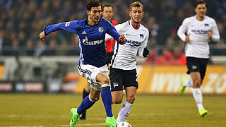 Drittes Saisontor: Leon Goretzka (l.) bringt Schalkes Sieg unter Dach und Fach © 2017 Getty Images