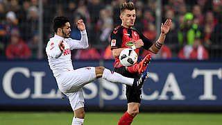 Duell um den Ball: Kölns Leonardo Bittencourt (l.) gegen Maximilian Philipp © 2017 Getty Images