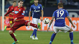 Setzt sich durch: Torschütze Sebastian Rudy (l.) © 2017 Getty Images