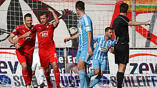 Heimsieg im Sachsenderby: Der FSV Zwickau bezwingt den Chemnitzer FC mit 1:0 © imago/Karina Hessland