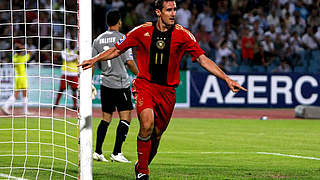 Rekordtorschütze auch gegen Aserbaidschan: Fünf Klose-Treffer in direkten Duellen © 2009 Getty Images