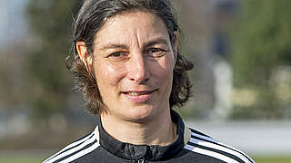 Zweites Spiel beim 4-Nationen-Cup: DFB-Trainerin Anouschka Bernhard © 2014 Getty Images