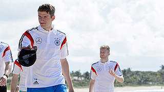 Training am Strand: Thomas Müller © 2014 Pool