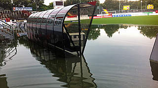 Land unter in Münster: Rekordverdächtige Regenmengen überfluten Preußenstadion © 