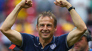 Sohn Jonathan schnuppert bei Stuttgart rein: US-Nationaltrainer Jürgen Klinsmann © Bongarts/GettyImages