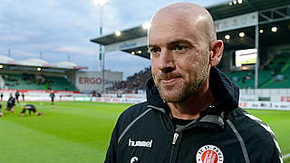 Nicht mehr Trainer beim FC St. Pauli: Roland Vrabec © 2014 Getty Images