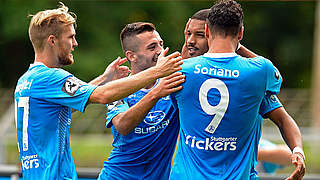 Erobert die Tabellenspitze der 3. Liga: Stuttgarter Kickers © 2014 Getty Images