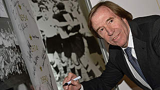 Feiert seinen 70. Geburtstag: Günter Netzer © 2014 Getty Images