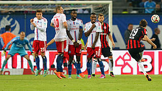 Freistoß in den Winkel und zum SGE-Sieg: Lucas Piazon (r.) © 2014 Getty Images