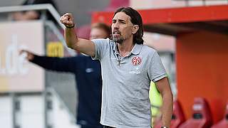 Neu in der 3. Liga: Trainer Martin Schmidt und Mainz II © 2014 Getty Images