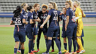 Seriensiegerinnen in Frankreich: das Team von Paris Saint-Germain © 2014 Getty Images