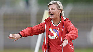 War mit Cloppenburg in Meppen zu Gast: Trainerin Tanja Schulte © 2010 Getty Images